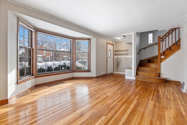 Foto del edificio - 9108 S Utica Ave