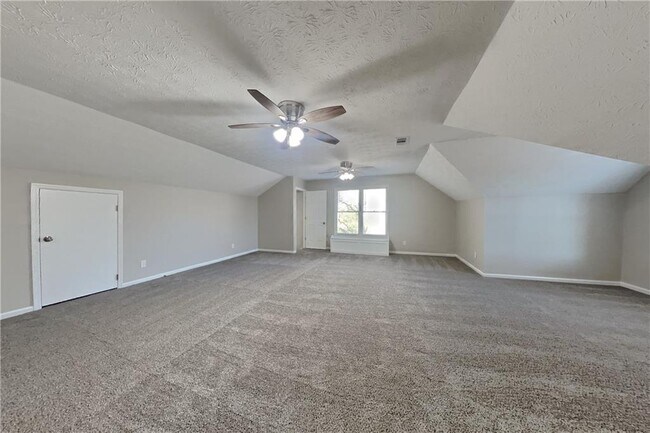 Building Photo - 210 Timber Laurel Ct