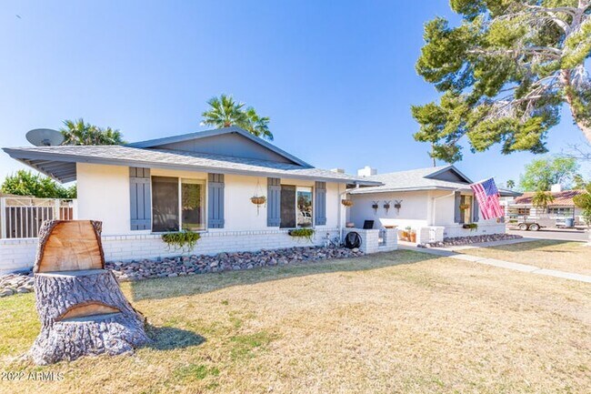 Building Photo - 6225 W Corrine Dr