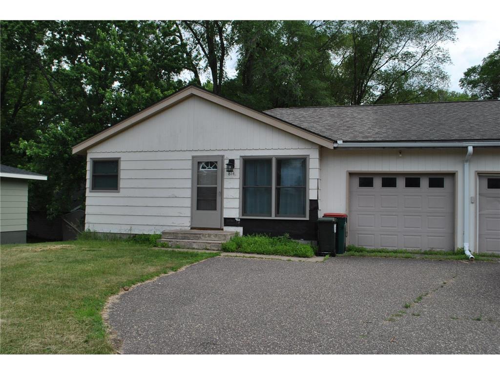 Primary Photo - 814 Wisconsin St