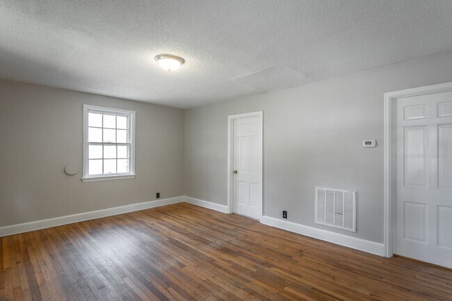 Foto del edificio - 3 Bedroom House in East Ridge!