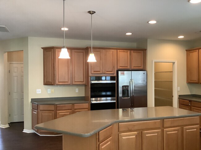 Foto del edificio - 4017 Garden Oak Dr