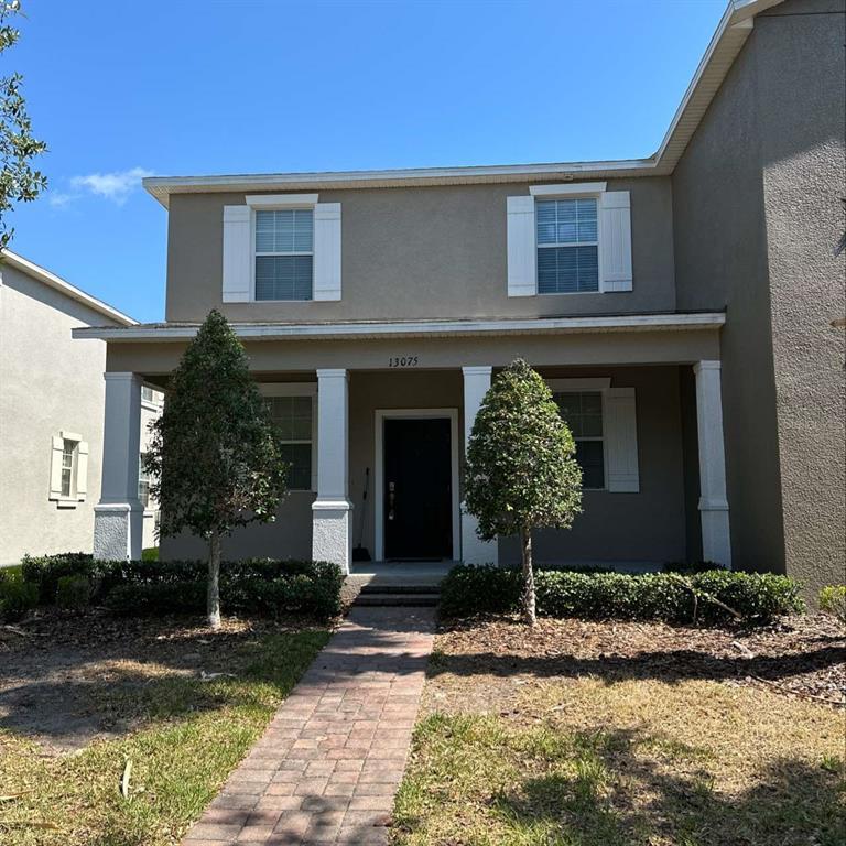 Foto principal - 13075 Calderdale Ave