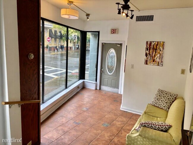Building Photo - 1 br, 2 bath House - 288 Fair Street