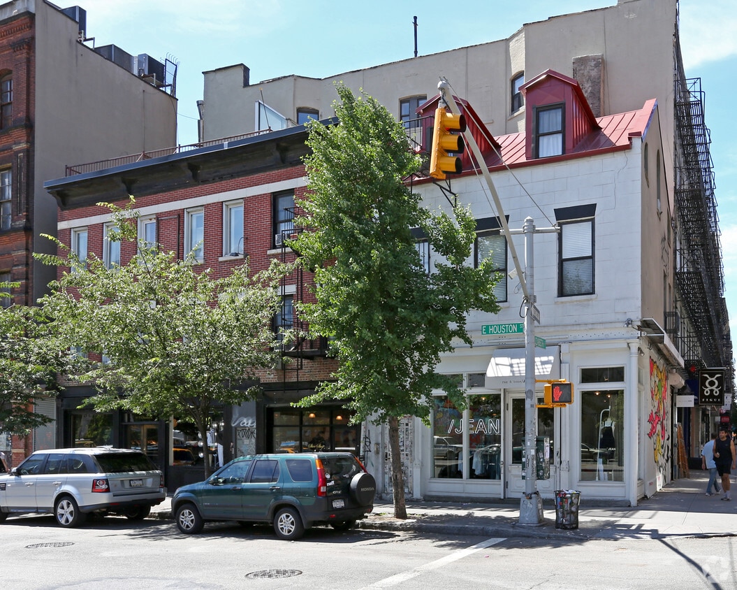 Building Photo - 73-79 E Houston St