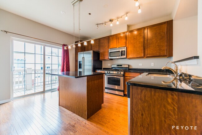 Foto del edificio - 1252 Evergreen Ave