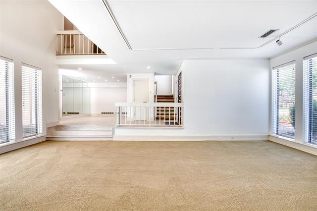 Foto del edificio - 16339 Lauder Ln