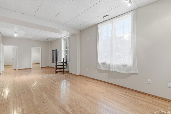 Building Photo - 248 Depew Ave