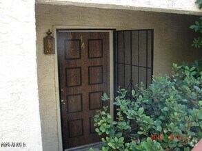 Building Photo - 3119 W Cochise Dr