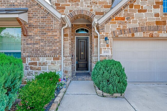 Building Photo - 1722 Dominion Heights Ln