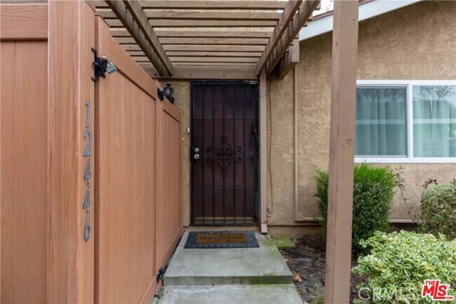 Building Photo - 12446 Rancho Vista Dr