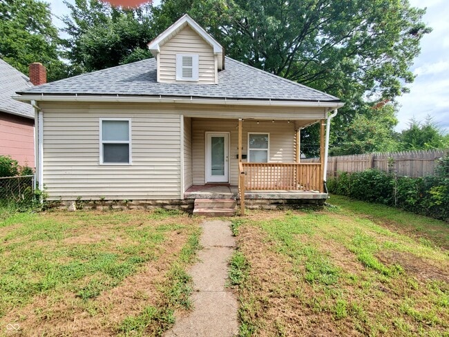 Building Photo - 1638 5th Ave