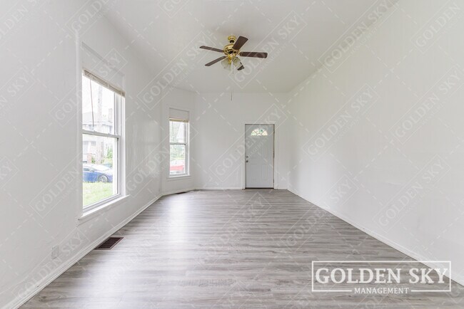 Foto del edificio - 717 N Mulberry St