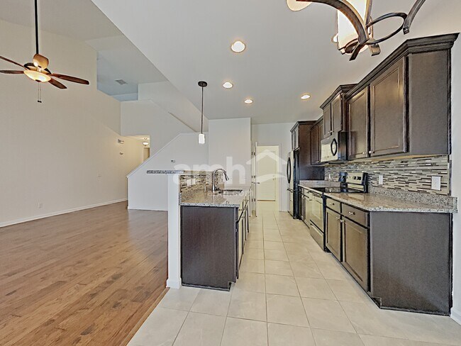 Foto del edificio - 1261 Riverbirch Way