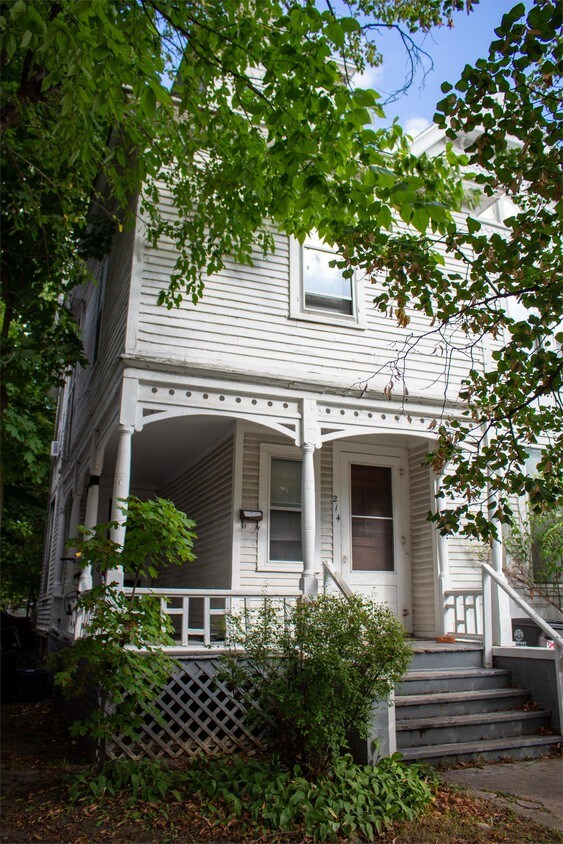 Primary Photo - 214 N 5th Ave