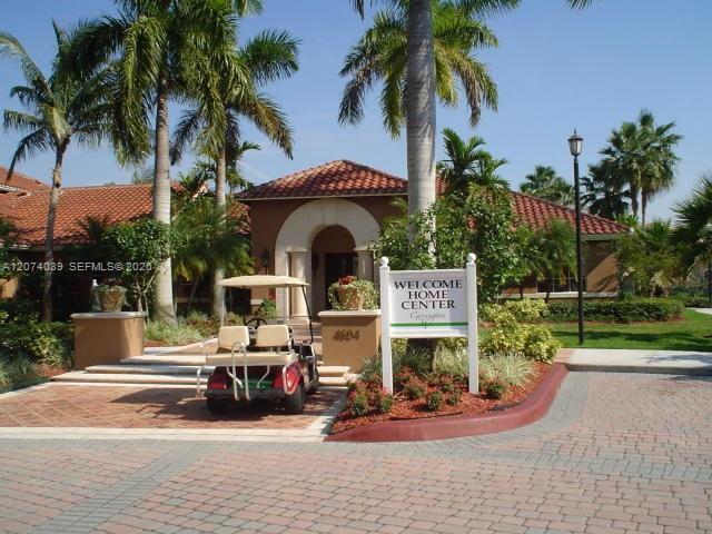 Foto del edificio - 4808 N State Rd 7