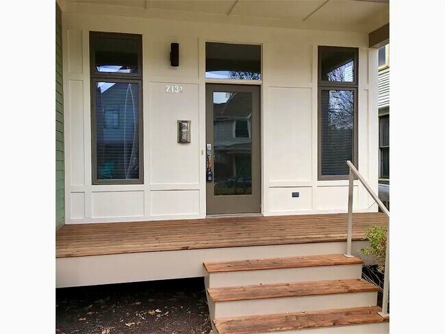 Building Photo - 2134 N Pennsylvania St