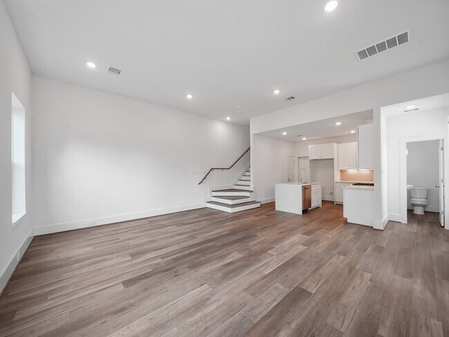 Foto del edificio - 7502 B Carver Rd