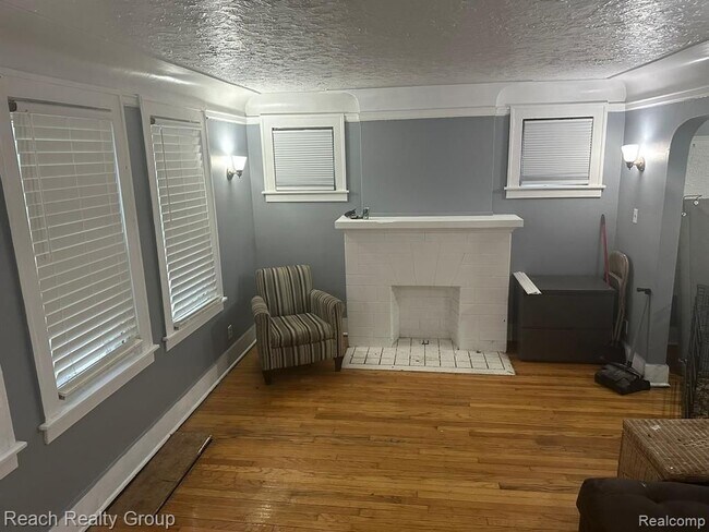 Foto del edificio - 21662 Bennett St