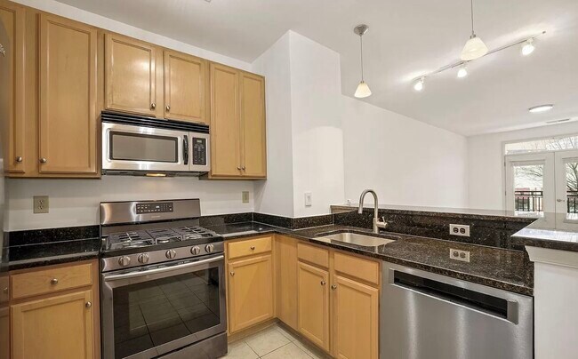 Foto del edificio - 2665 Prosperity Ave
