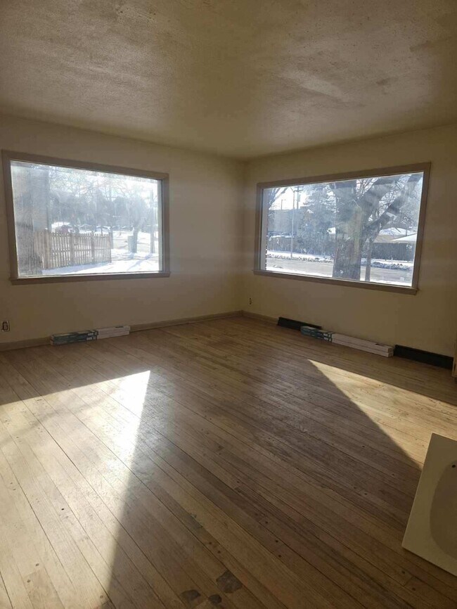 Foto del edificio - 4042 N 100th St