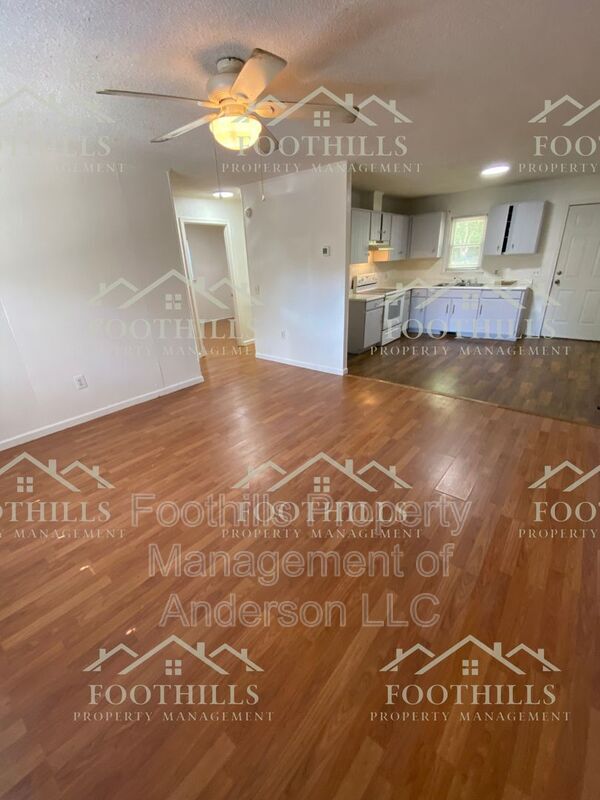 Building Photo - 202 Kennemore St