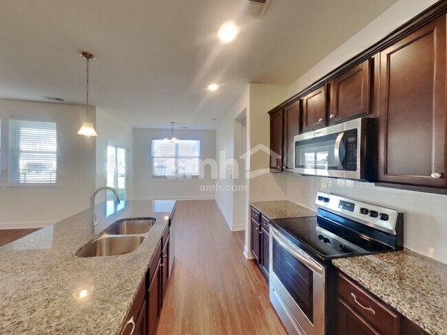 Foto del edificio - 4301 Spregan Way