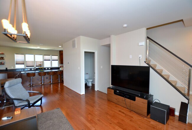 Building Photo - 21027 Ashburn Heights Dr