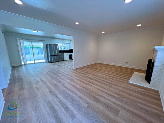Building Photo - $4,750 - Beautiful 3 Bed/2 Bath in Cambrian neighborhood-Pets possible with approval