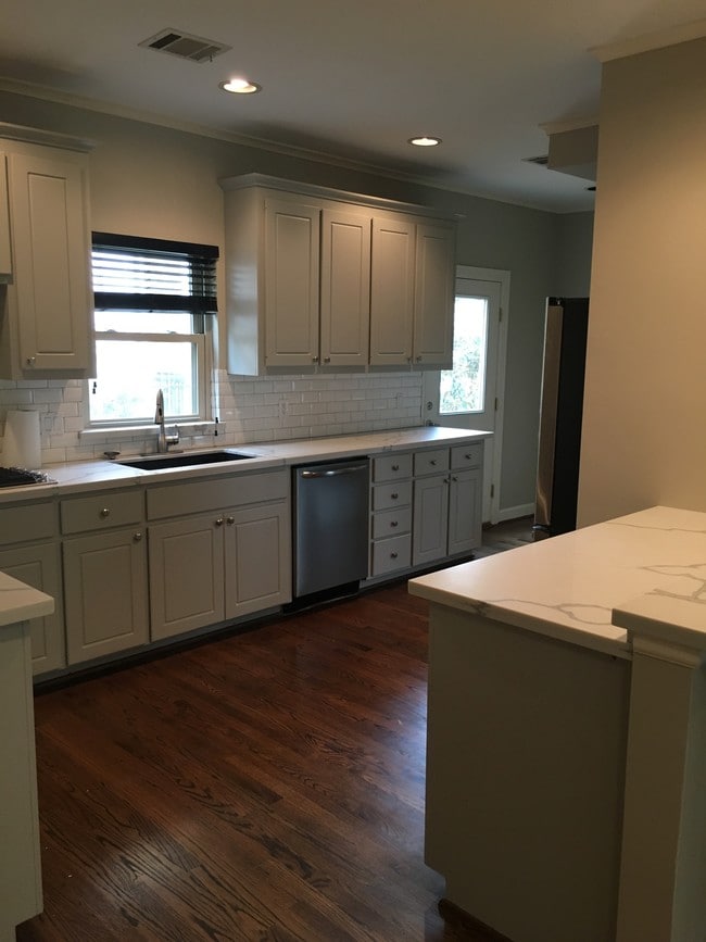 6501 Pickens St, Houston, TX 77007 Townhome Rentals in Houston TX