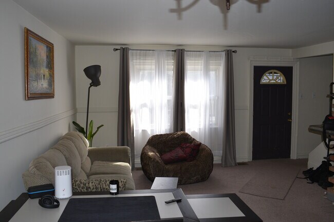 Foto del edificio - 208 Gulph Ln