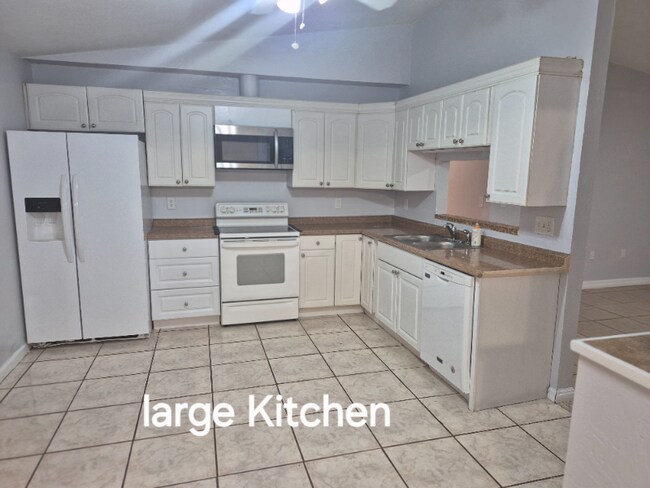 Foto del edificio - 2270 Chilk Ave