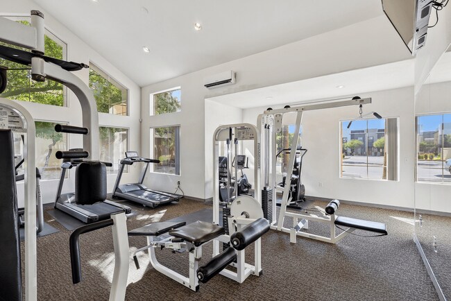 Foto del edificio - The Village at Sun Valley Apartments