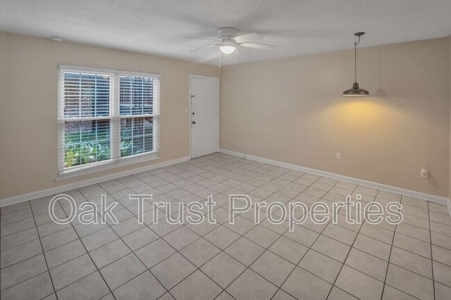 Building Photo - 874 S Colony Dr