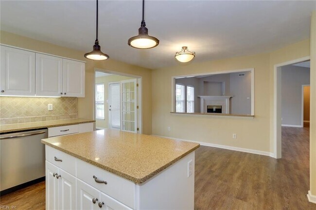 Foto del edificio - 2337 Upper Greens Pl