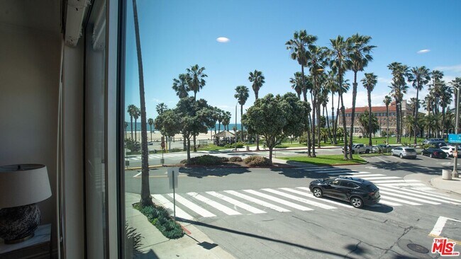 Foto del edificio - 2101 Ocean Ave