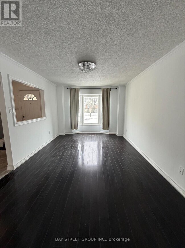 Photo du bâtiment - 33 Winborne Rd