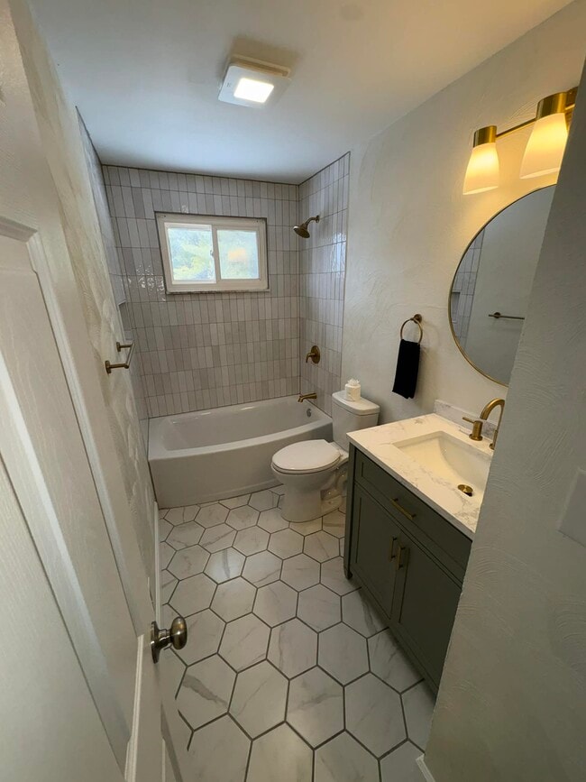 Building Photo - 1 Fitch Ln