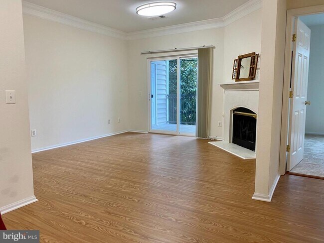 Foto del edificio - 1580 Spring Gate Dr.