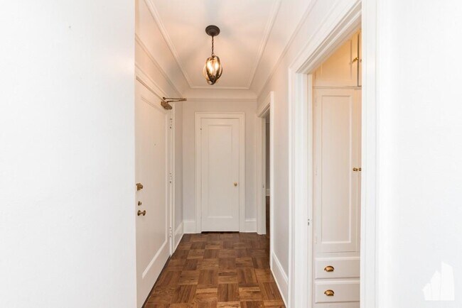 Foto del edificio - 1 bedroom in CHICAGO IL 60657