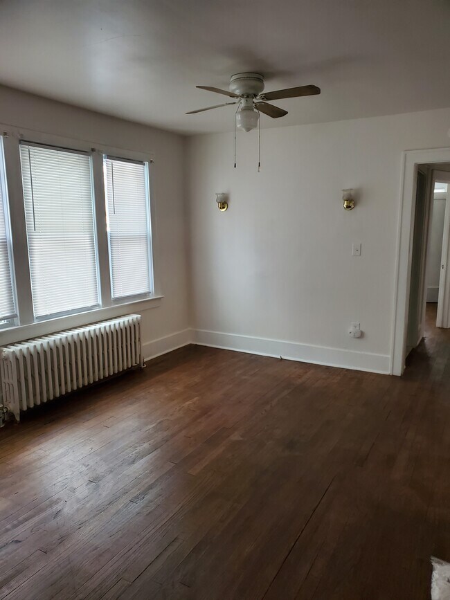 dining room - 261 N Ballston Ave