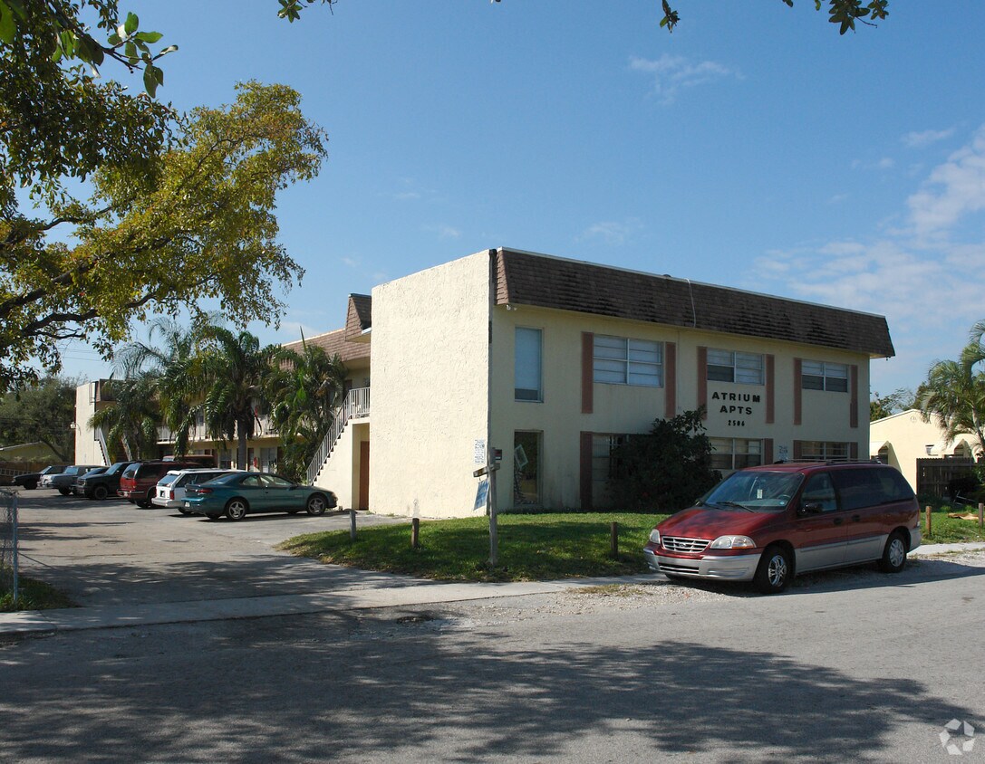Building Photo - 2506 Pierce St