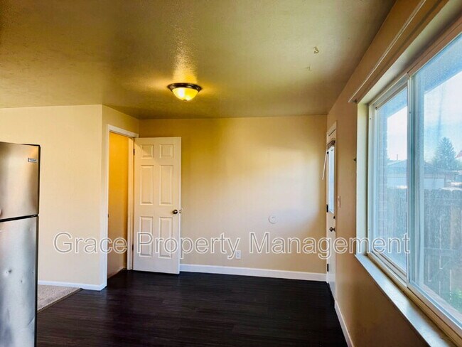 Foto del edificio - 9123 Perry St
