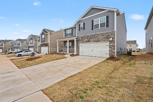 Building Photo - 136 Mdw Vw Dr