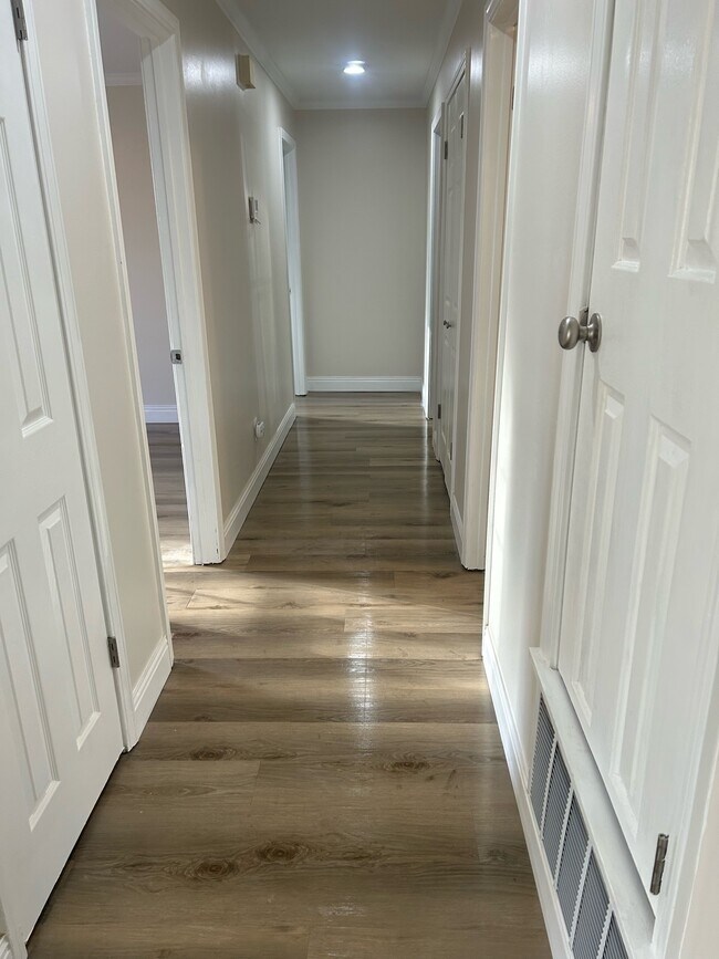 Foto del edificio - 2002 Bob White Dr