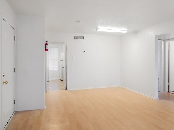 Foto del edificio - 8323 Wilcrest Dr