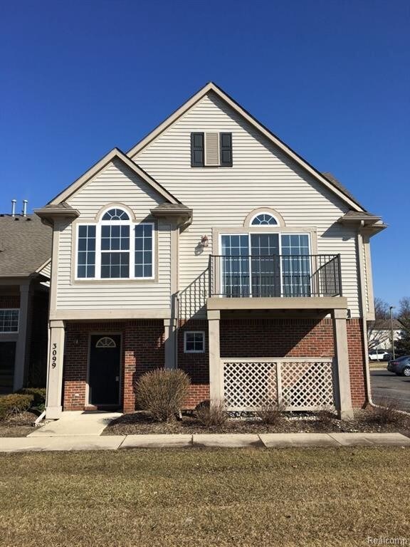 Foto del edificio - 3099 Primrose Ln