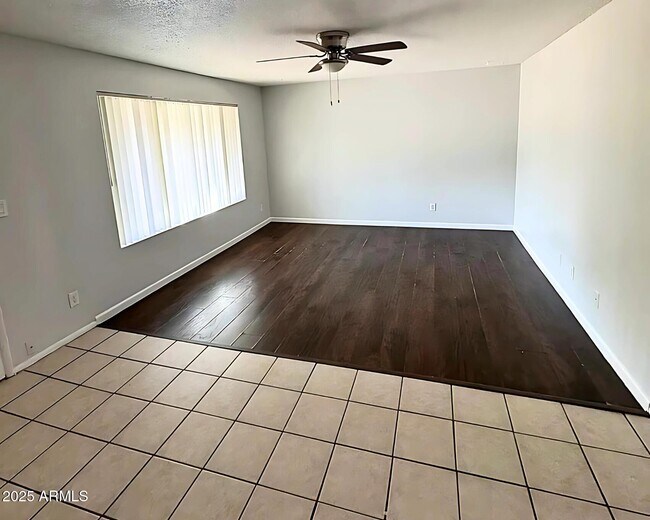 Building Photo - 555 W Rio Salado Pkwy