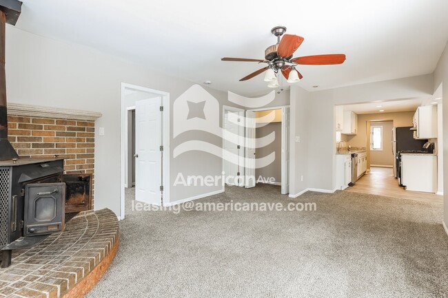 Building Photo - 28407 Patricia St