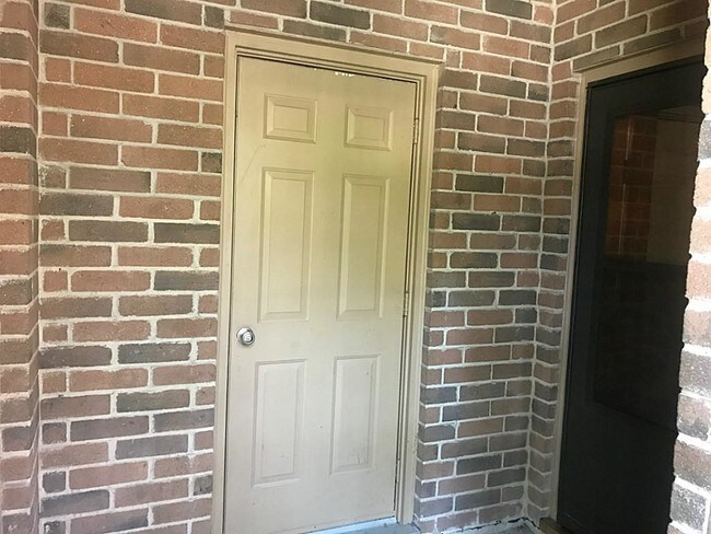 Building Photo - 2921 Elm Grove Ct